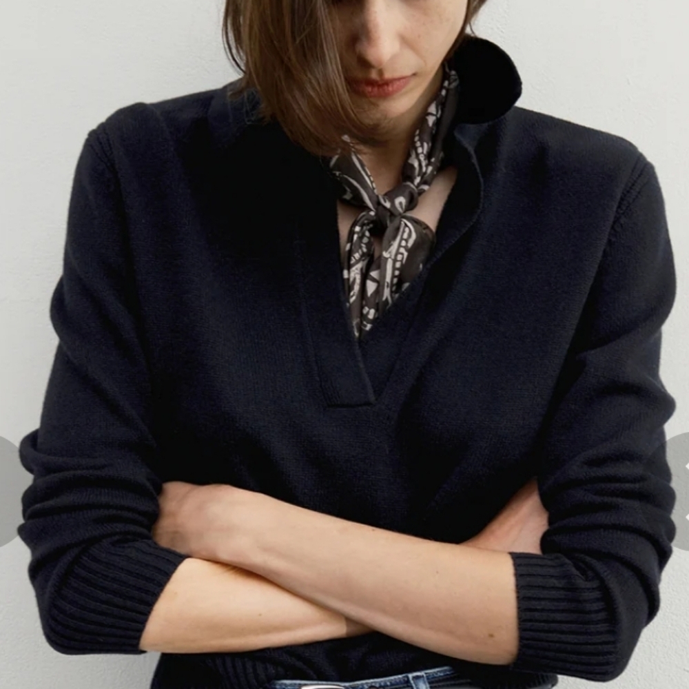 AYR The Cashmere Polo Black pull over sweater long sleeve